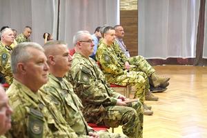 Nőtt a kar tekintélye_1